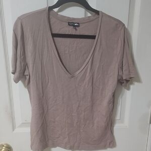 Fashion Nova Short Sleeve V-Neck Top